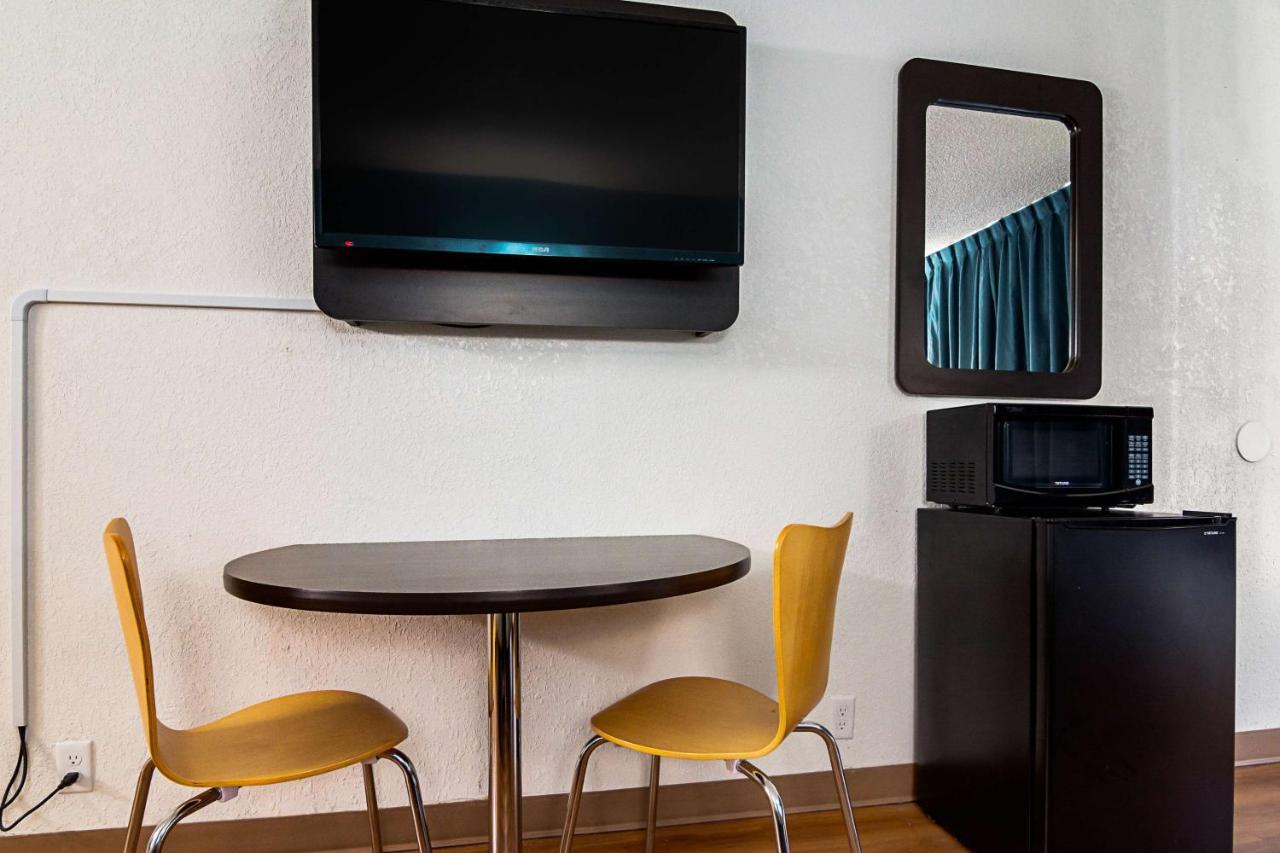 Econo Lodge Asheboro Zewnętrze zdjęcie