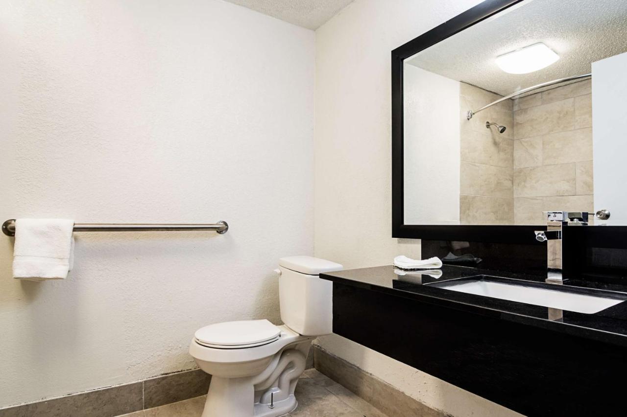Econo Lodge Asheboro Zewnętrze zdjęcie