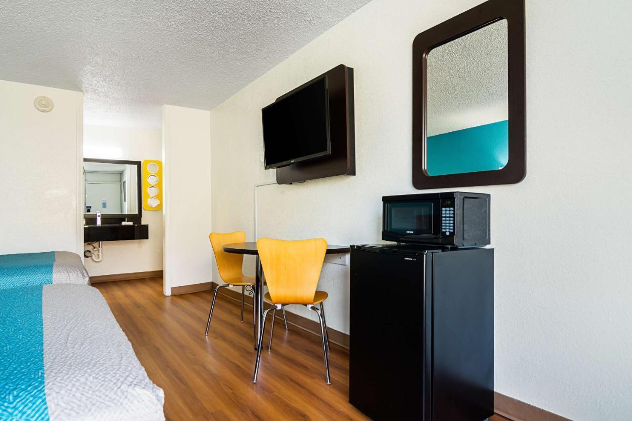 Econo Lodge Asheboro Zewnętrze zdjęcie