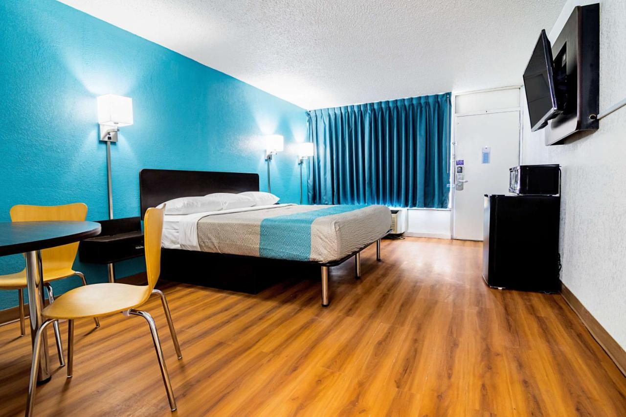 Econo Lodge Asheboro Zewnętrze zdjęcie